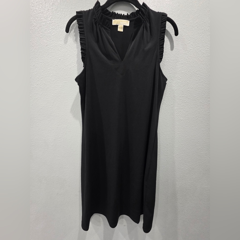 Michael Kors Elegant Black V-Neck Dress